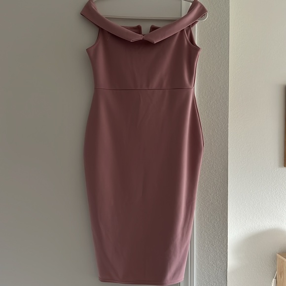 Dusty Rose V Neck Off the Shoulder V Neck Fitted Knee Length Stretchy Dress - Picture 4 of 5